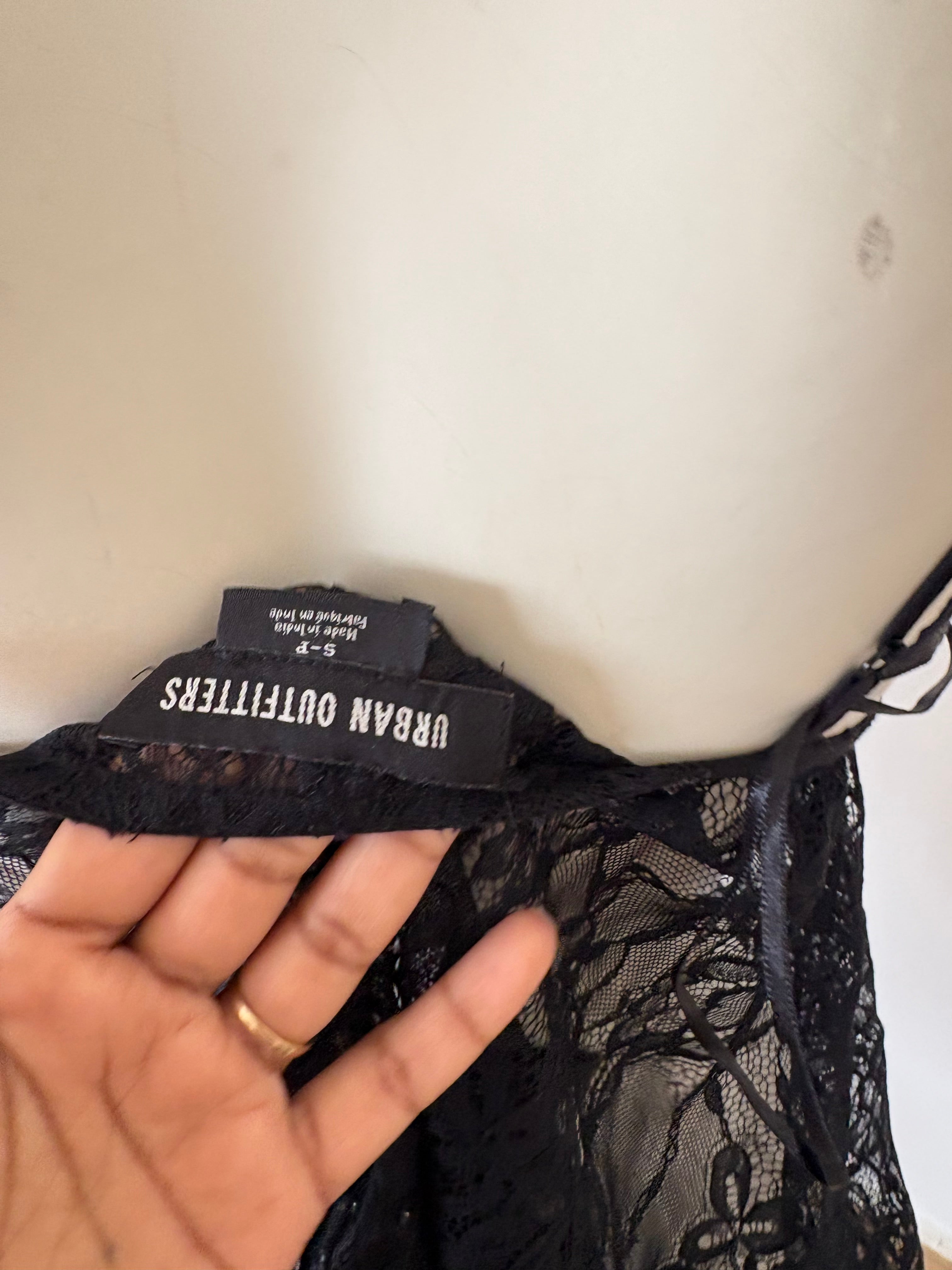 Black lace front tie urban outfitters – Panda Picked Store