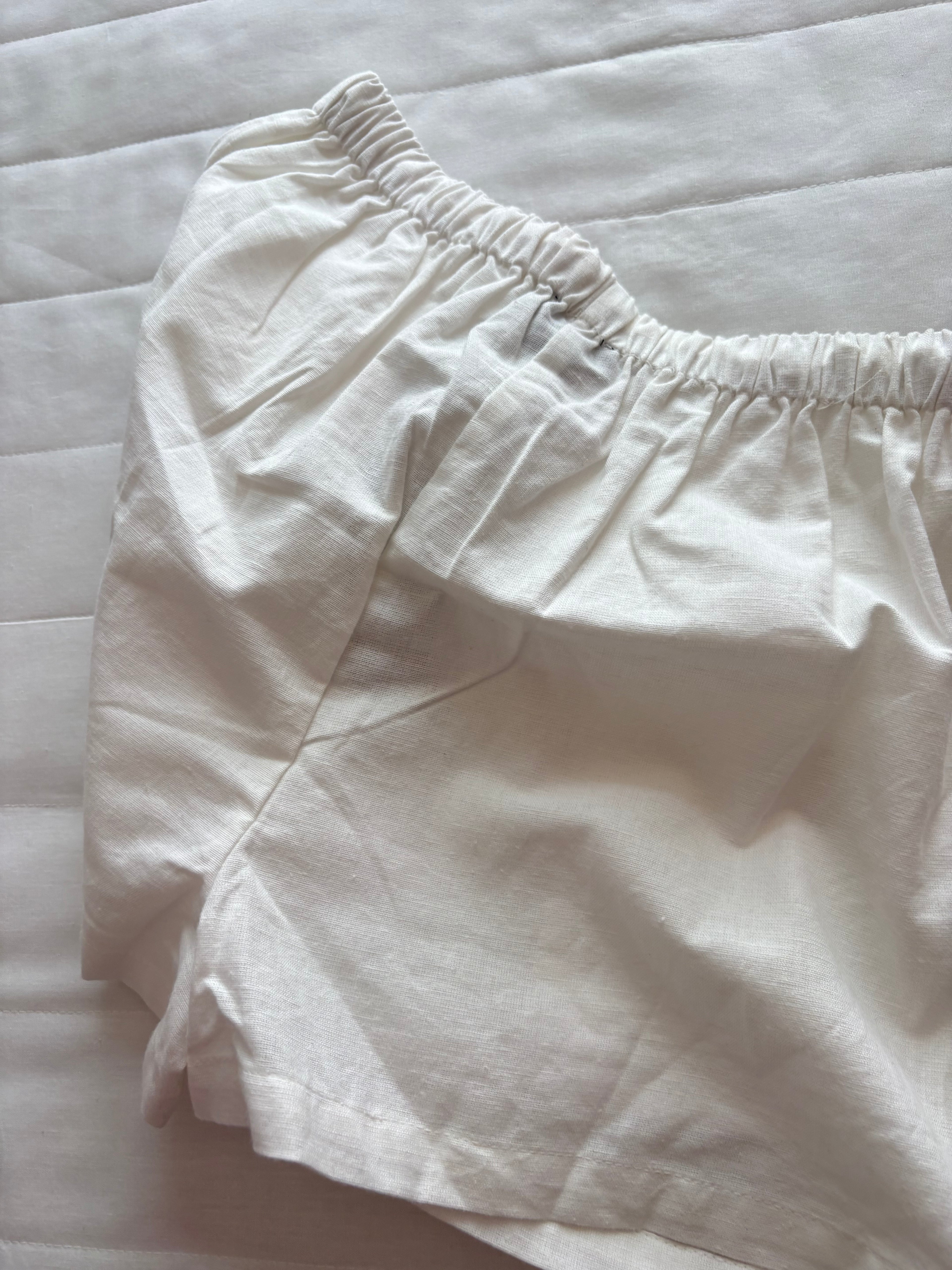 Cotton and linen White top and shorts (sold individually)
