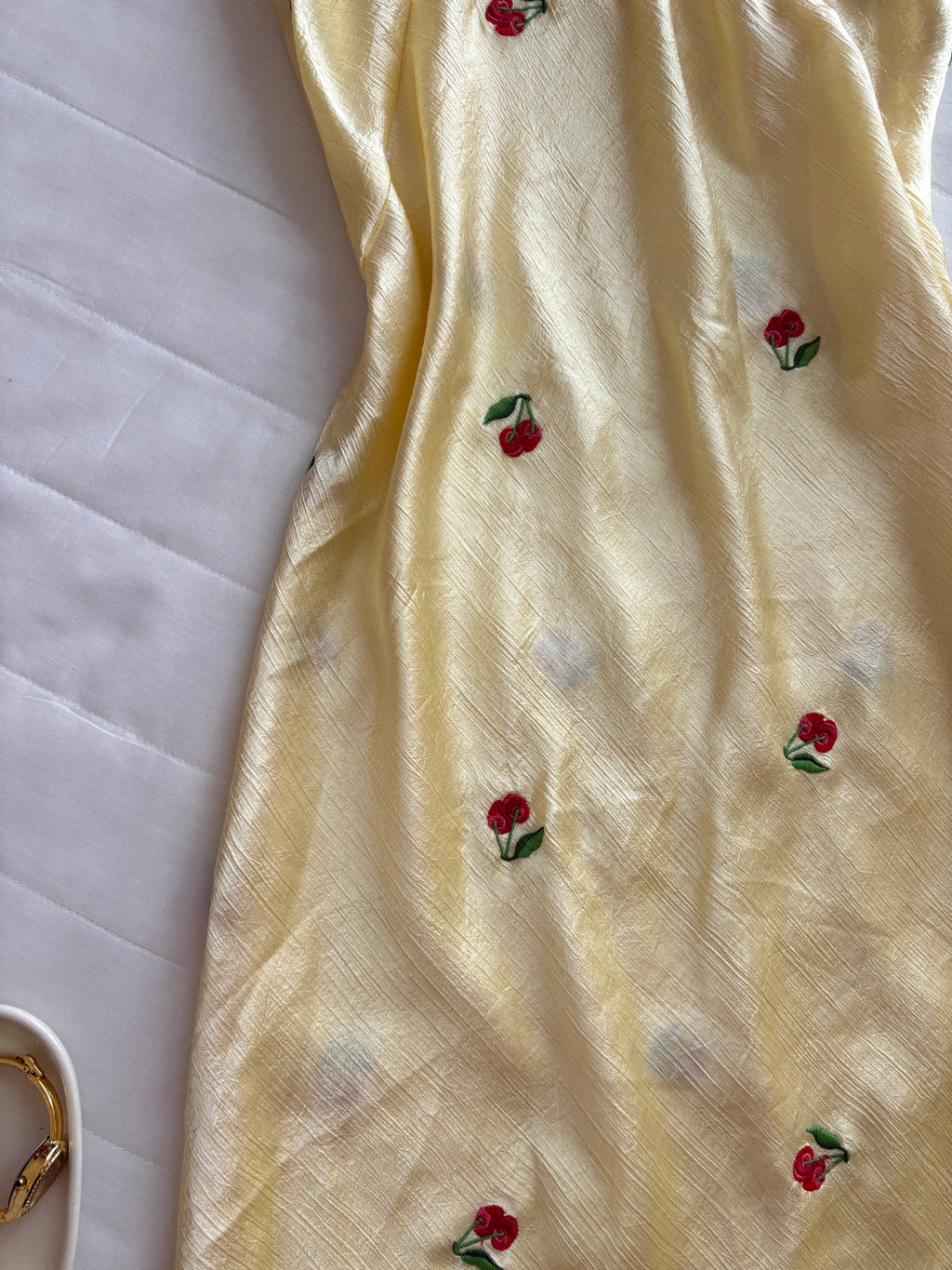 Yellow cherry dress dm