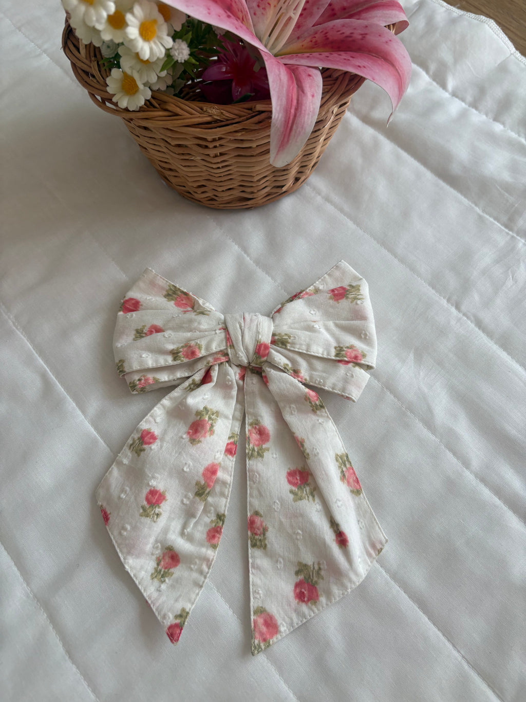 Cotton bow clip