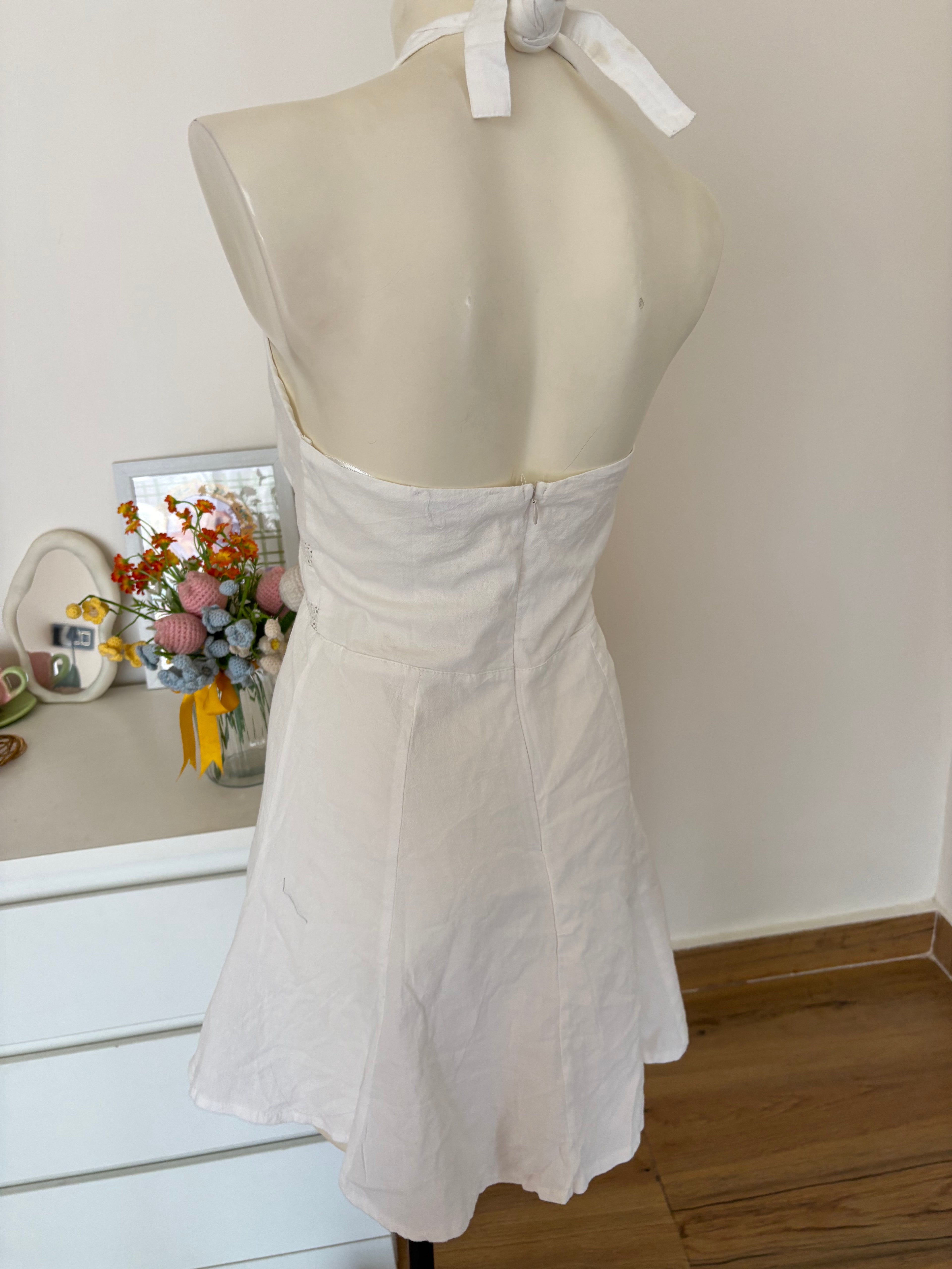 Halter neck lace dress