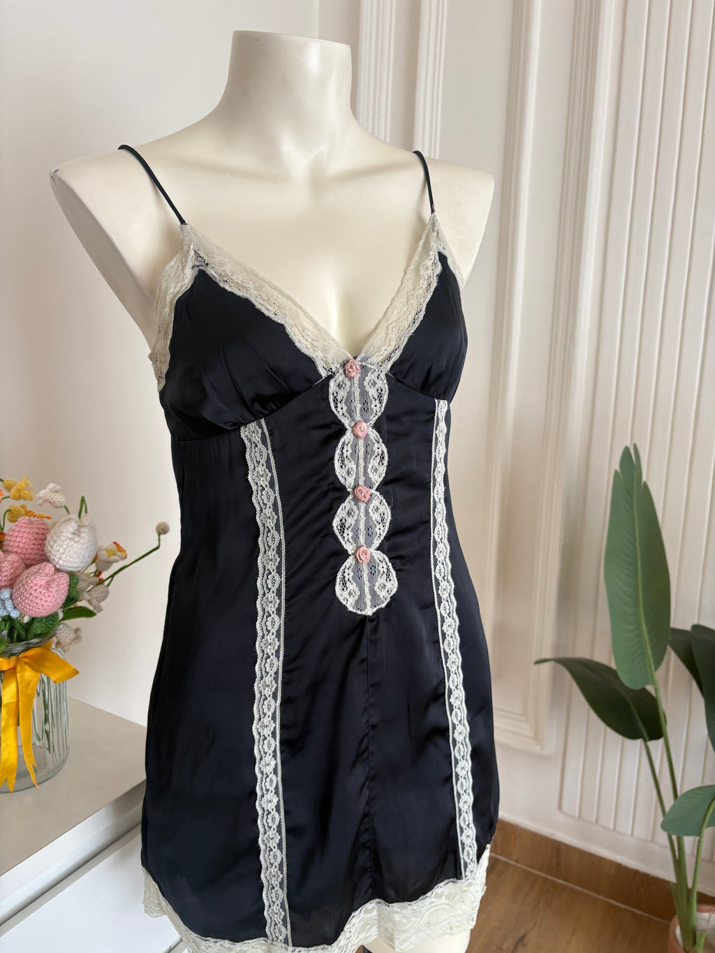 Black ribbon lace details dress