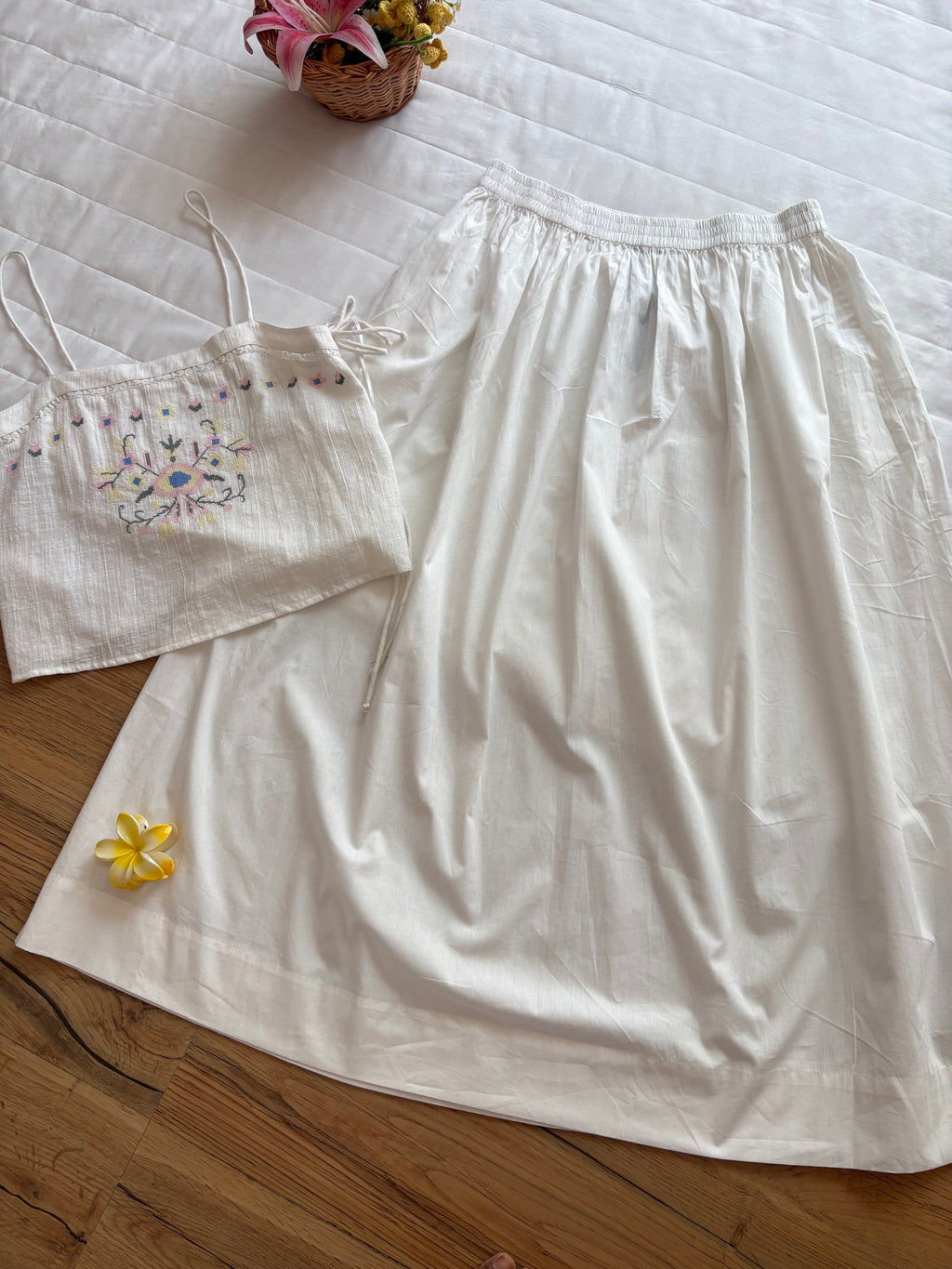 White poplin skirt