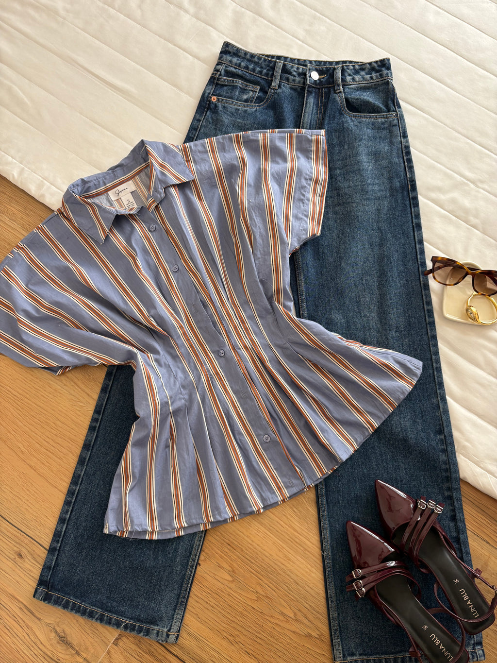 Blue stripes