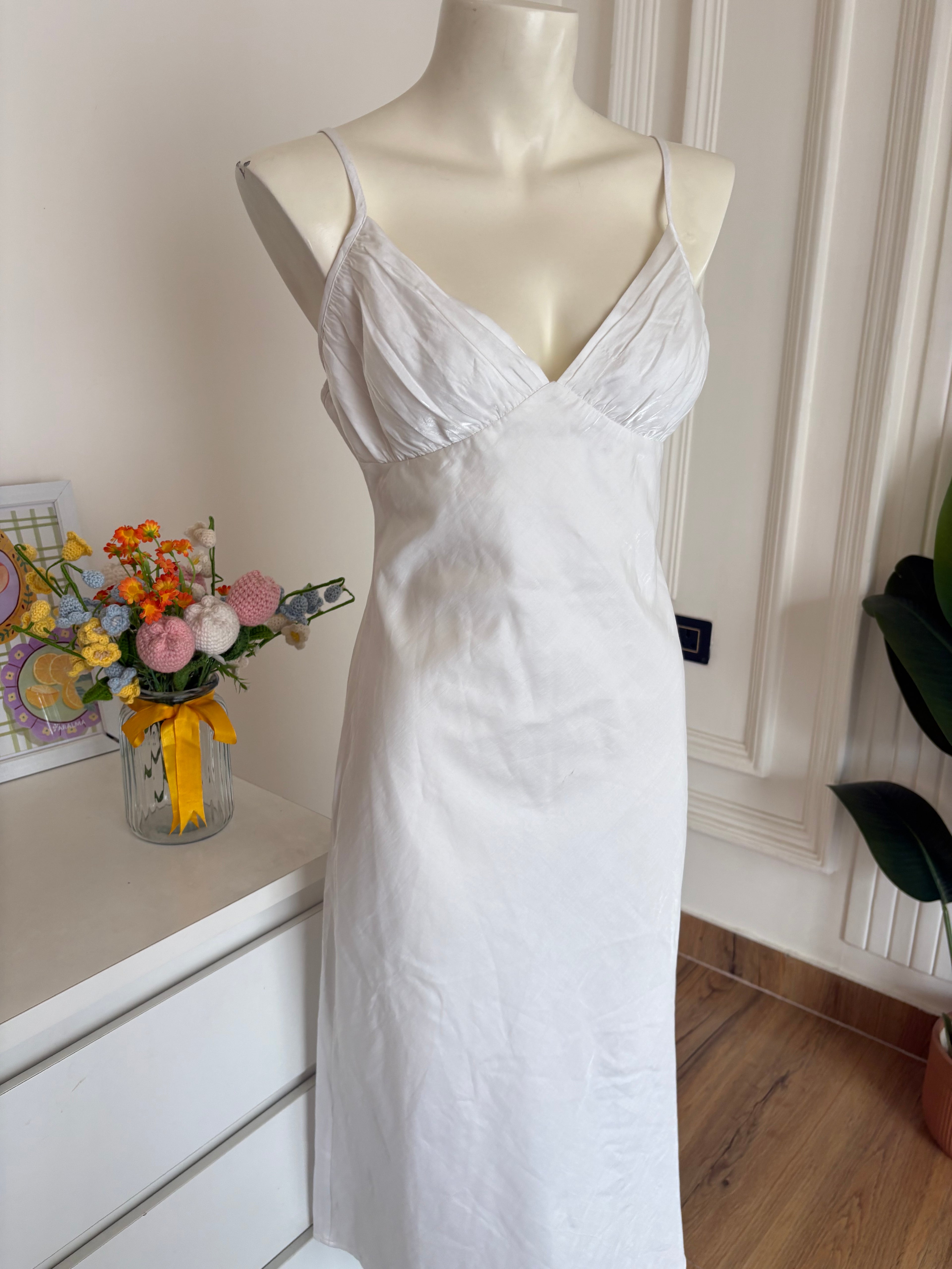 Abercrombie white shiny material dress