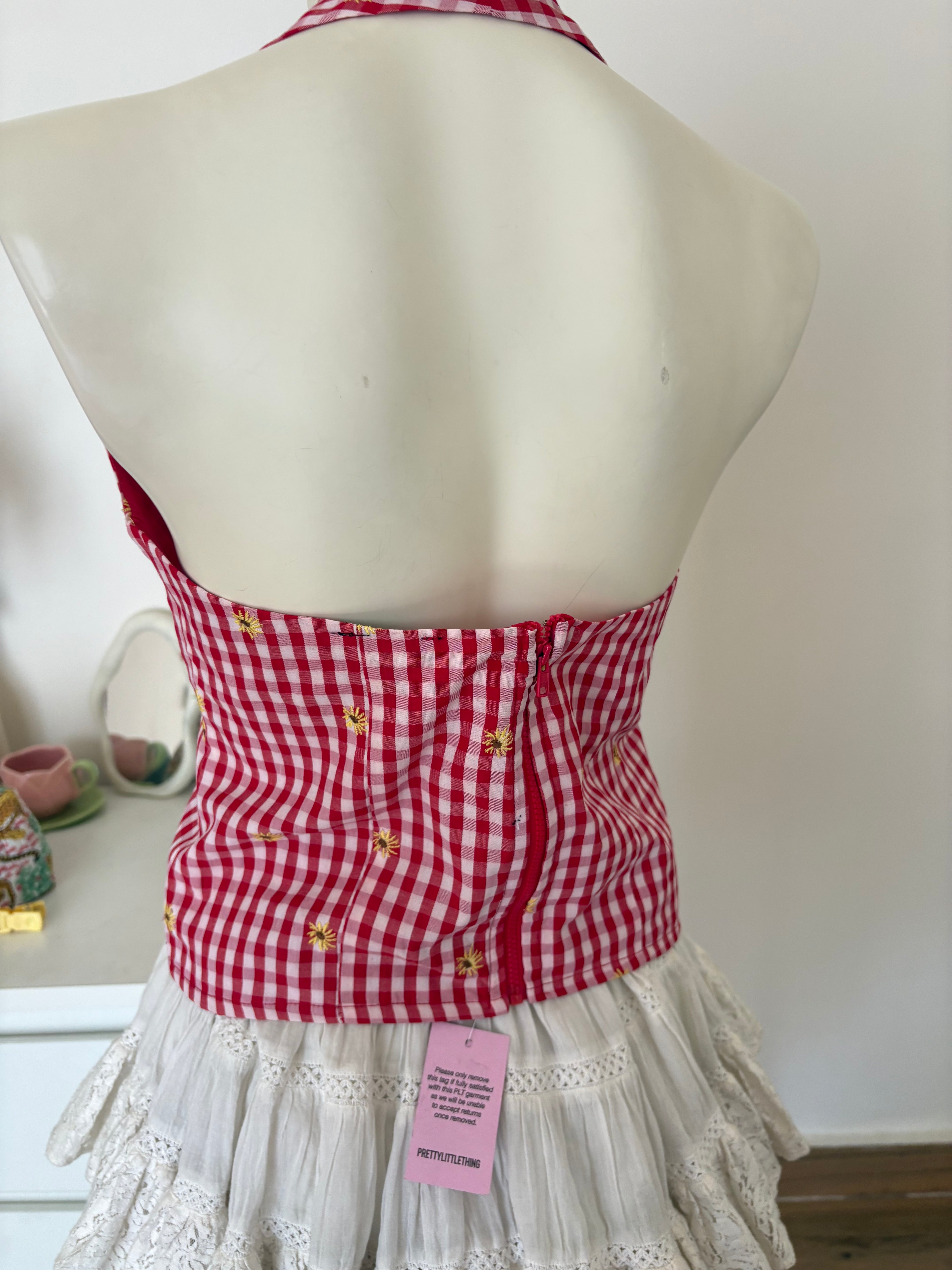 Red gingham flower embroidered top