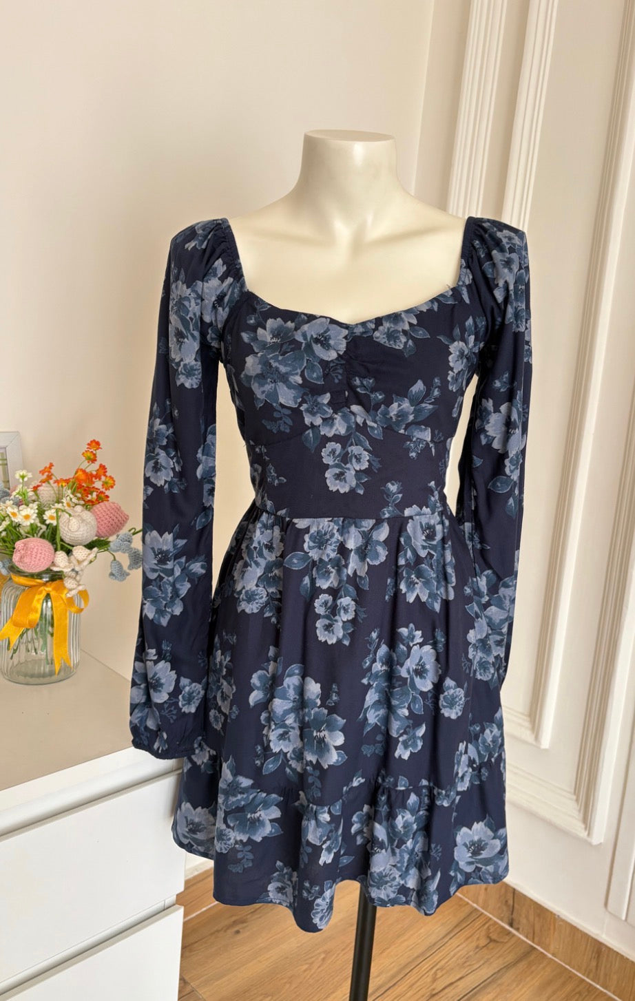 Dark blue dress