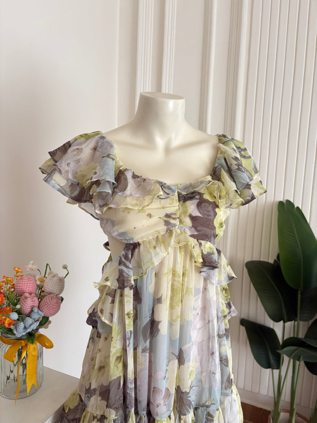 Ruffle chiffon dress