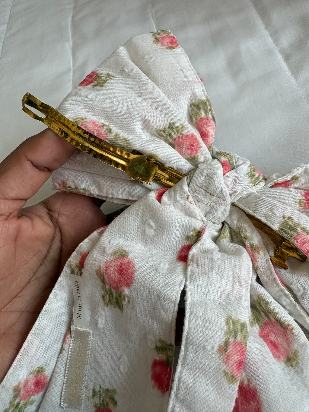 Cotton bow clip