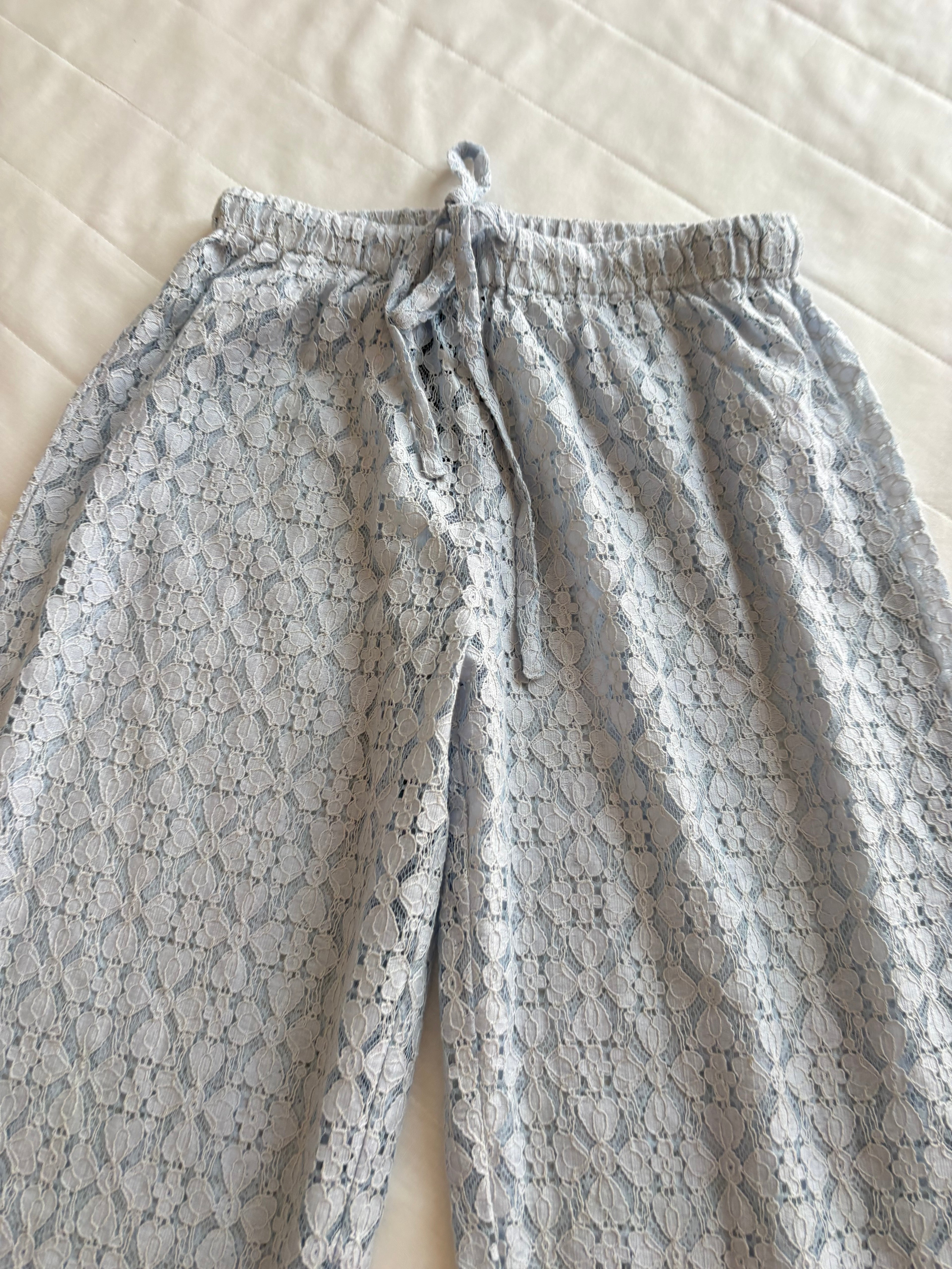 Off white and blue lace pants(individual)