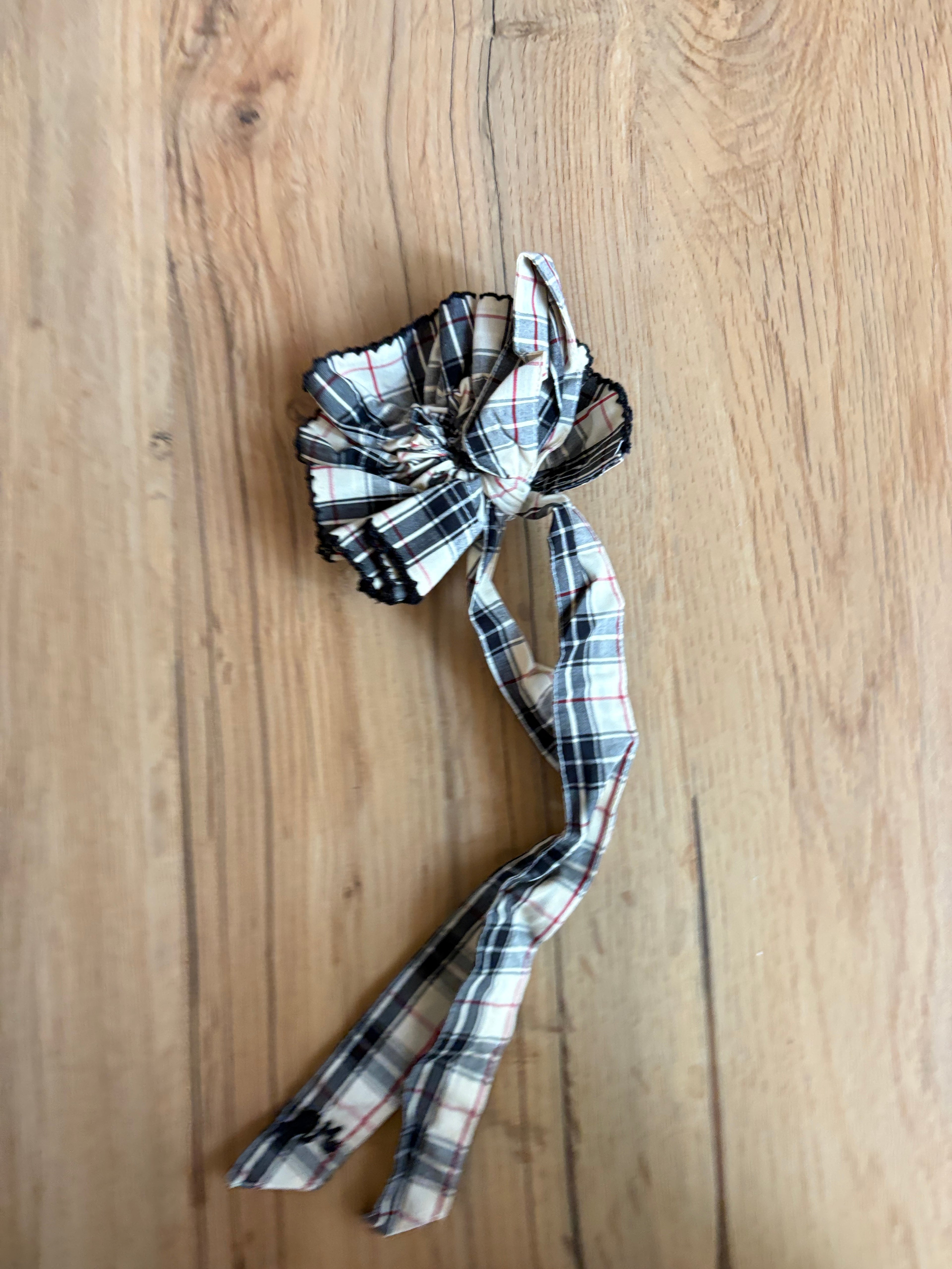 Damson madder scrunchie