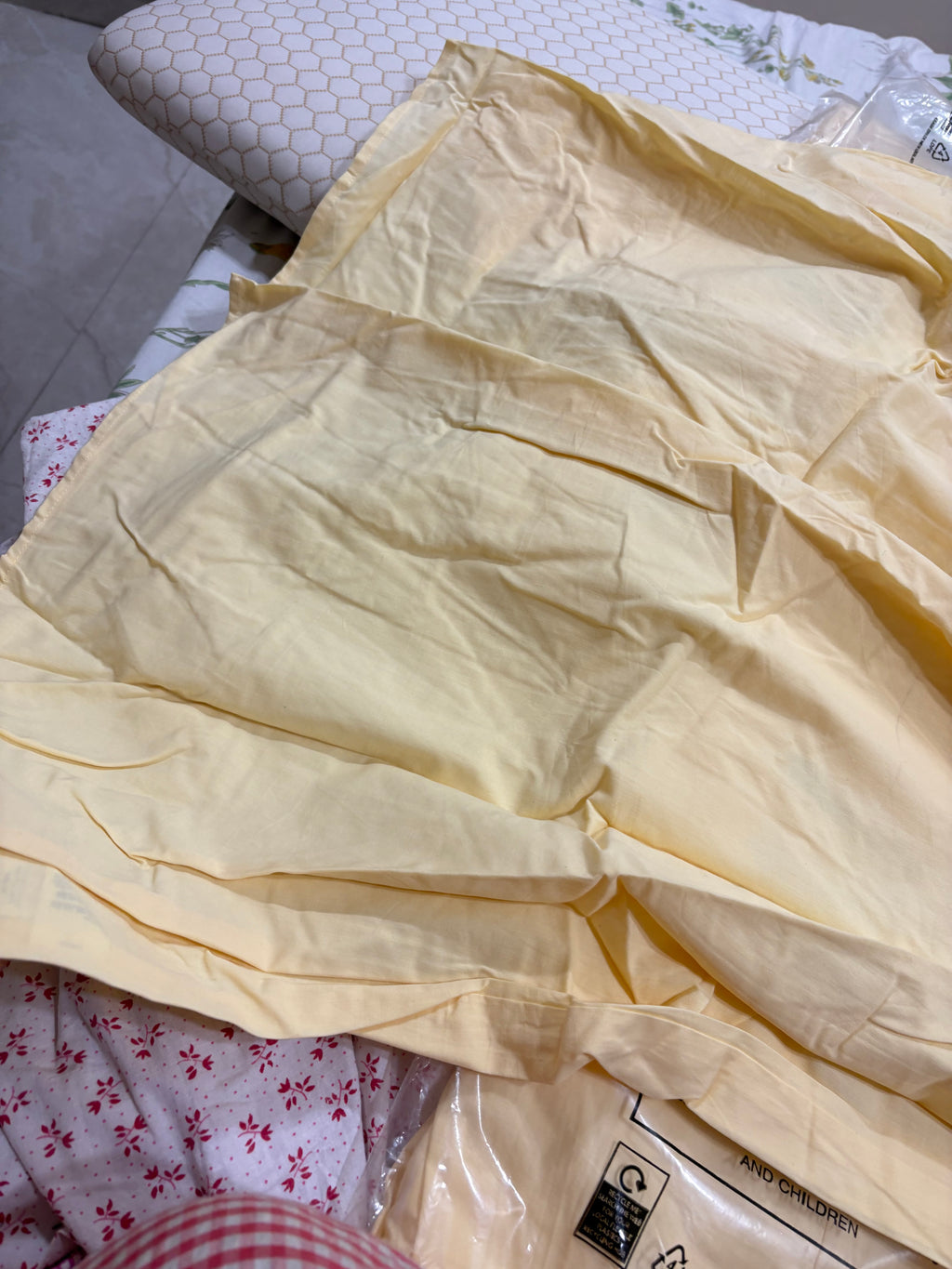Light yellow skirt