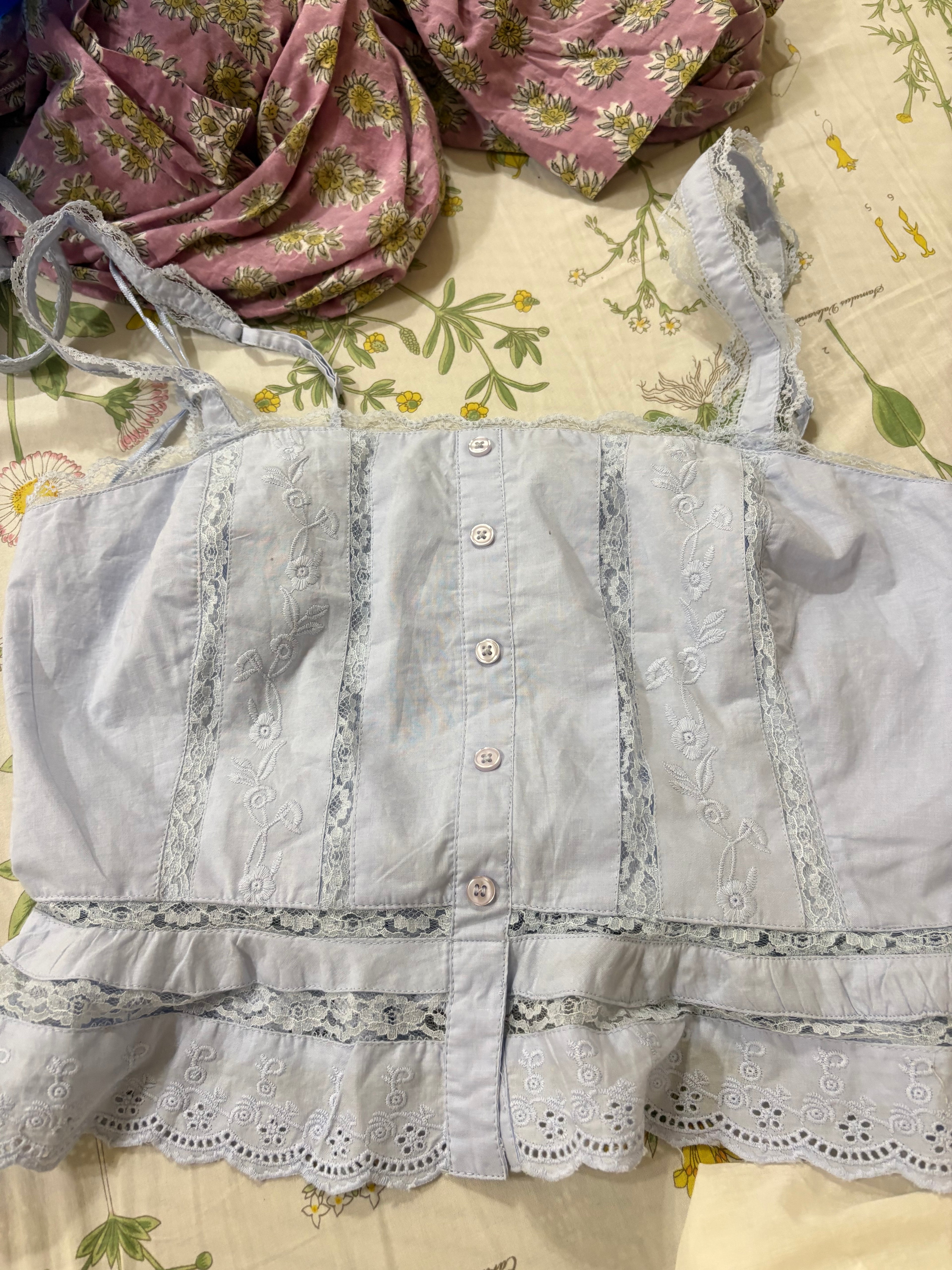 Blue flower embroidery lace details top