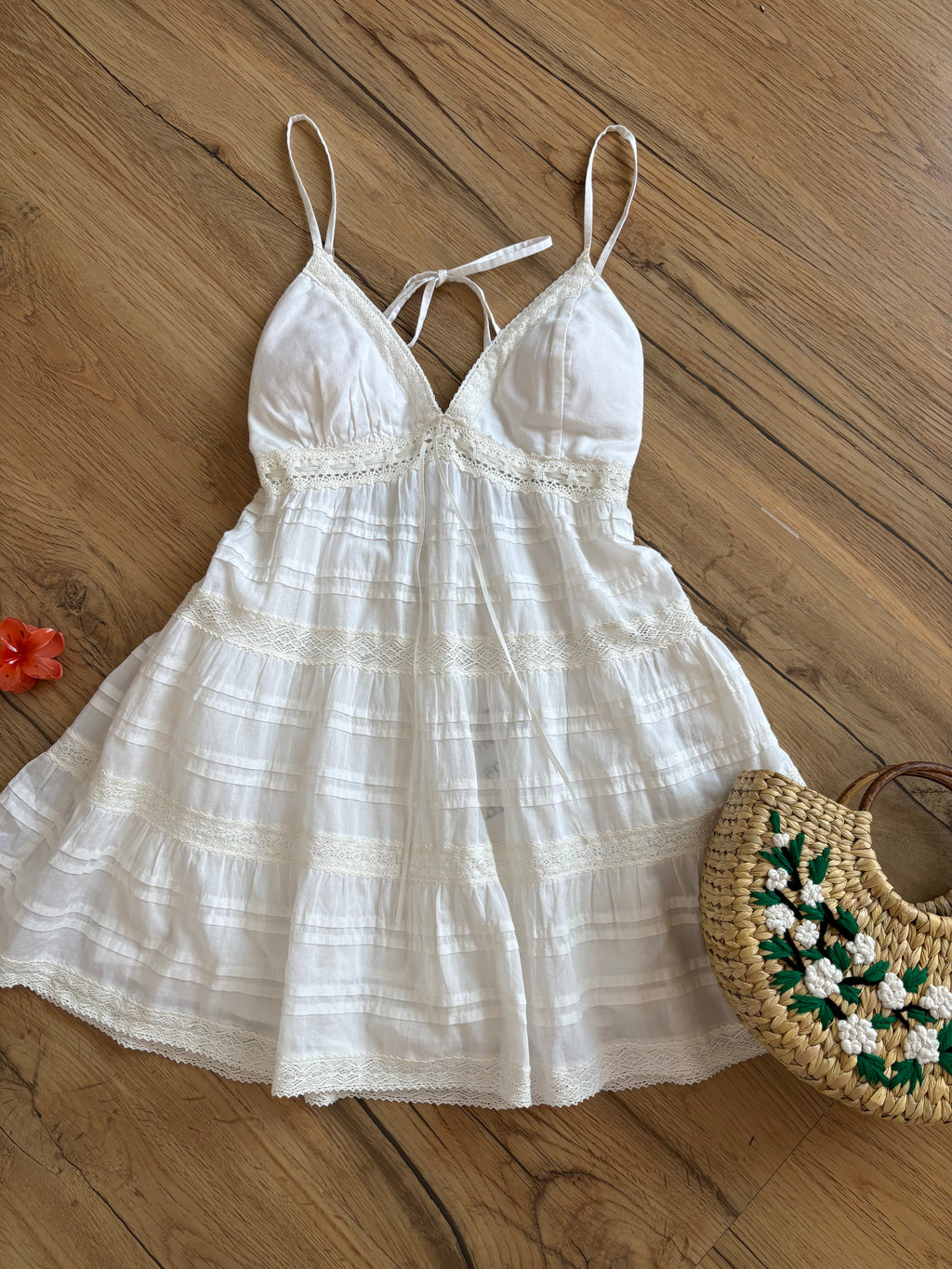 White padded ribbon details romper