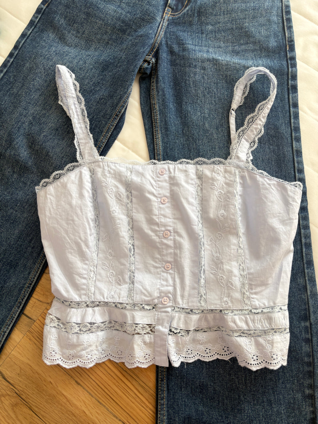Blue flower embroidery lace details top