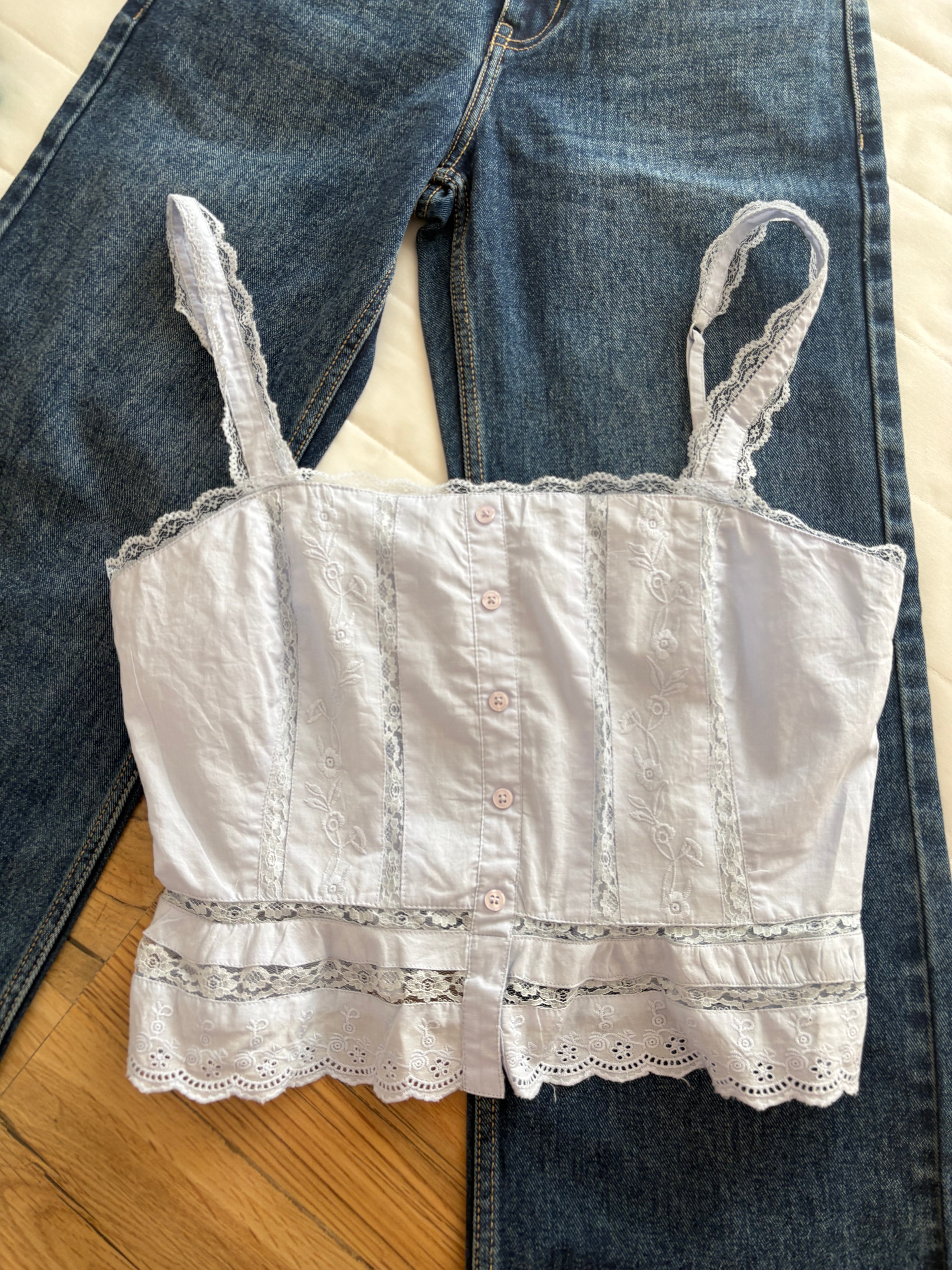 Blue flower embroidery lace details top