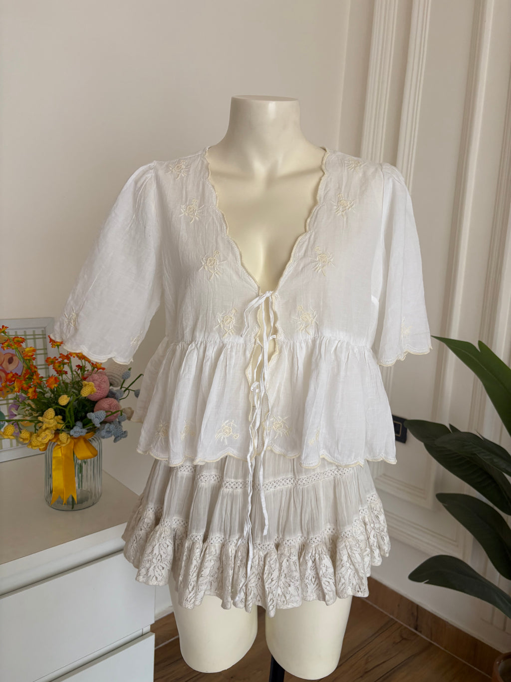 white yellow flower embroidery top