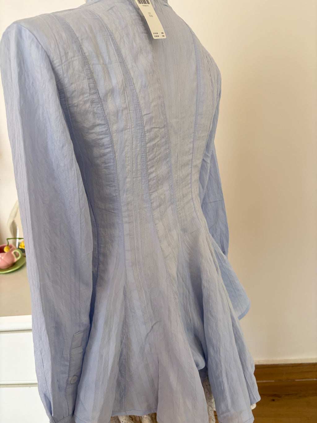 light blue snatch waist shirt